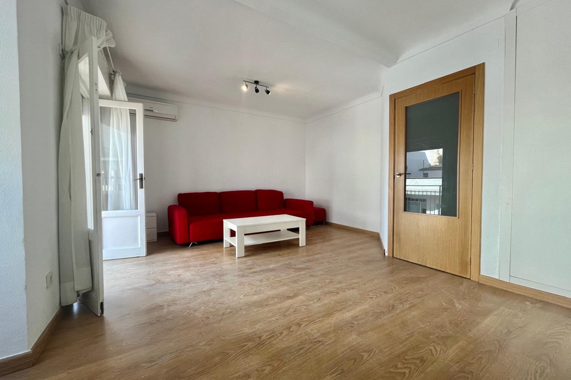 Resale - Apartment / flat - Torrevieja - Centro