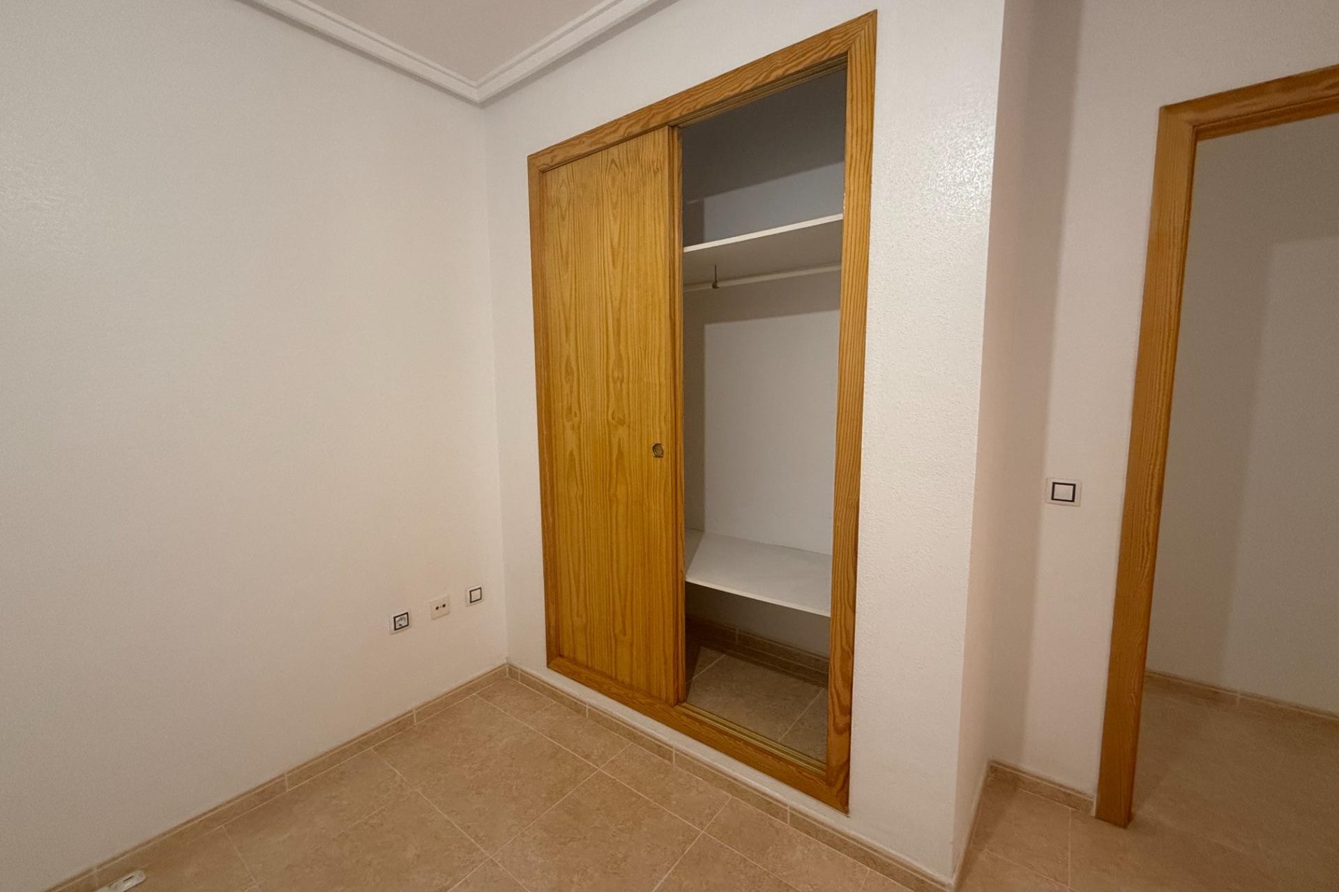 Resale - Apartment / flat - Torrevieja - Centro