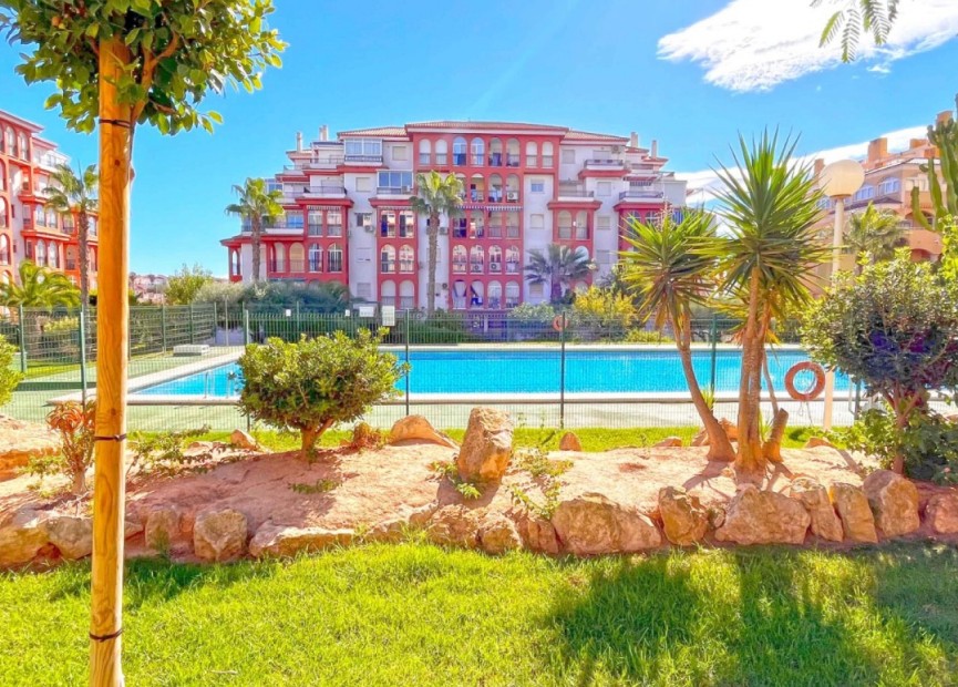 Resale - Apartment / flat - Torrevieja - Costa Blanca