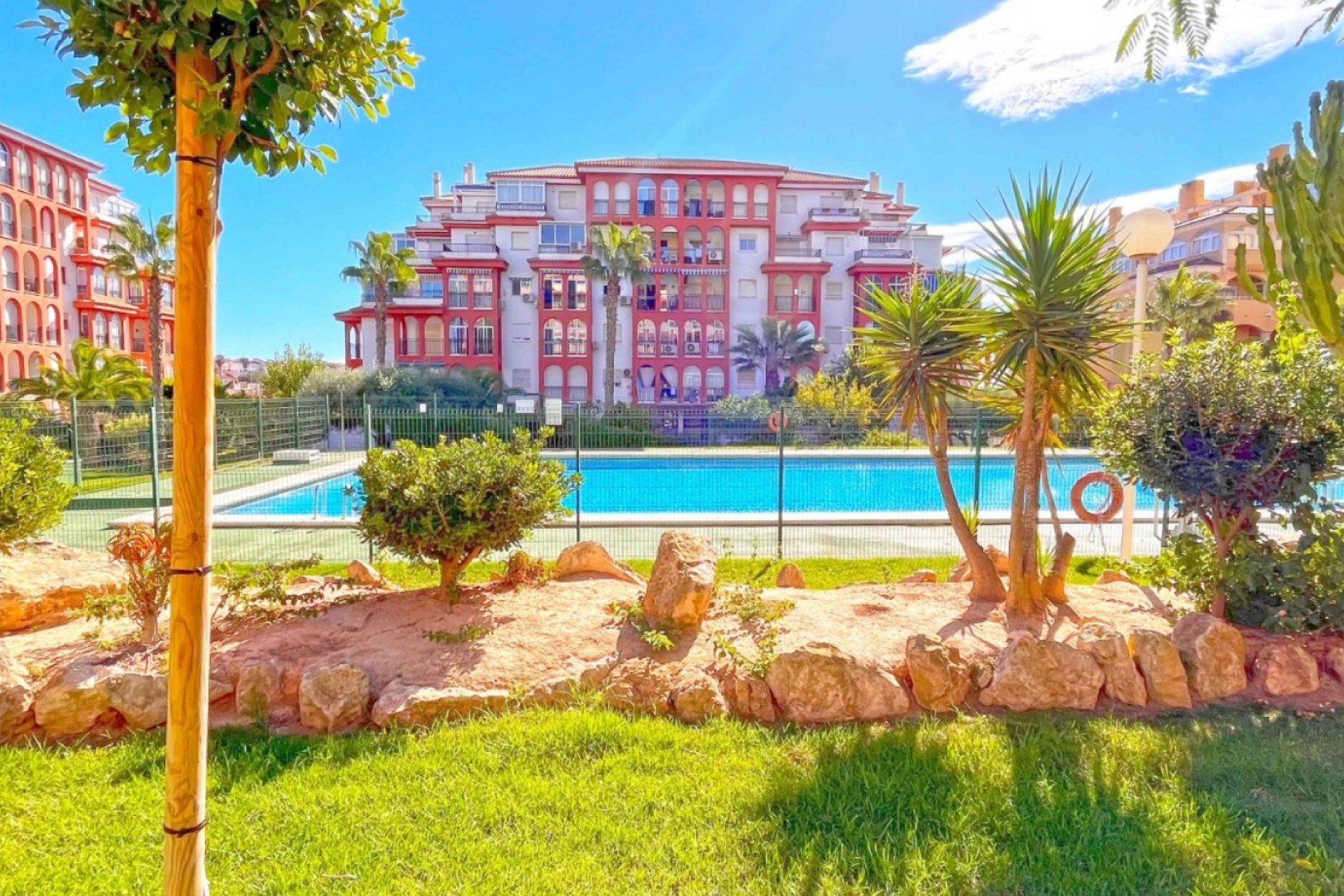 Resale - Apartment / flat - Torrevieja - Costa Blanca