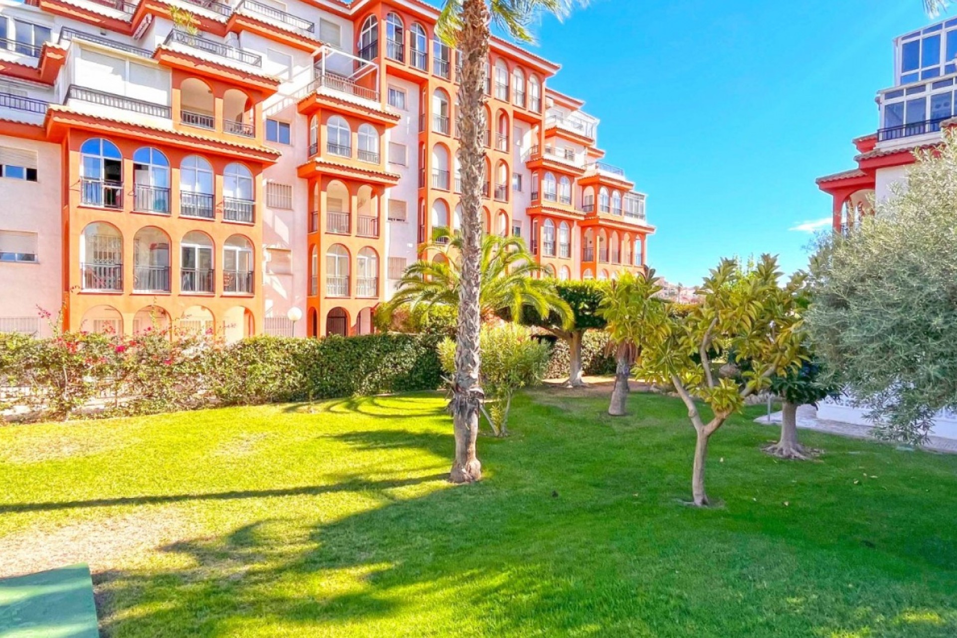 Resale - Apartment / flat - Torrevieja - Costa Blanca