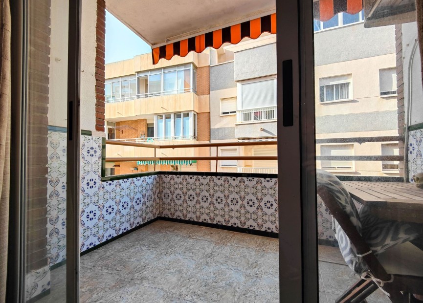 Resale - Apartment / flat - Torrevieja - Costa Blanca