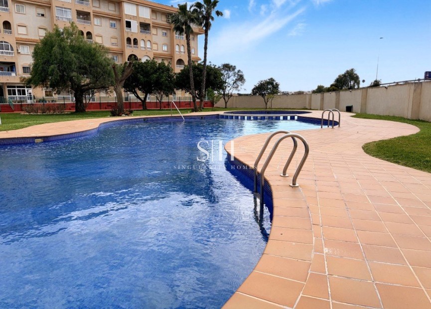 Resale - Apartment / flat - Torrevieja - Costa Blanca