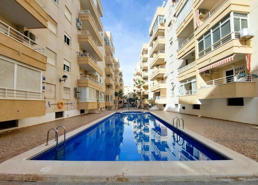 Resale - Apartment / flat - Torrevieja - Costa Blanca