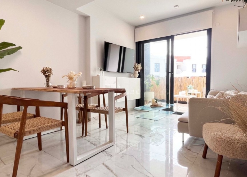 Resale - Apartment / flat - Torrevieja - Costa Blanca