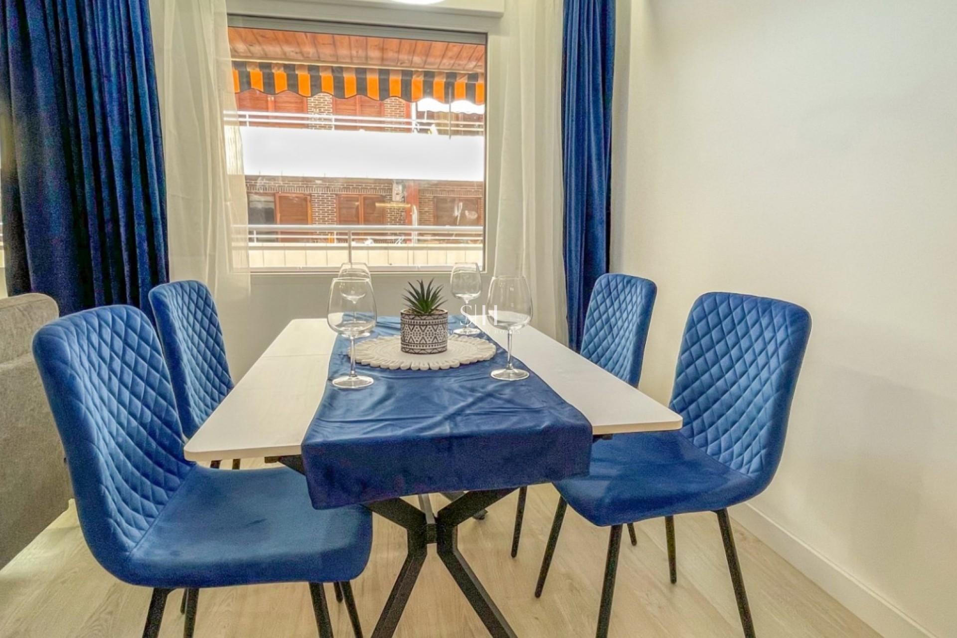 Resale - Apartment / flat - Torrevieja - El Acequión - Los Náufragos