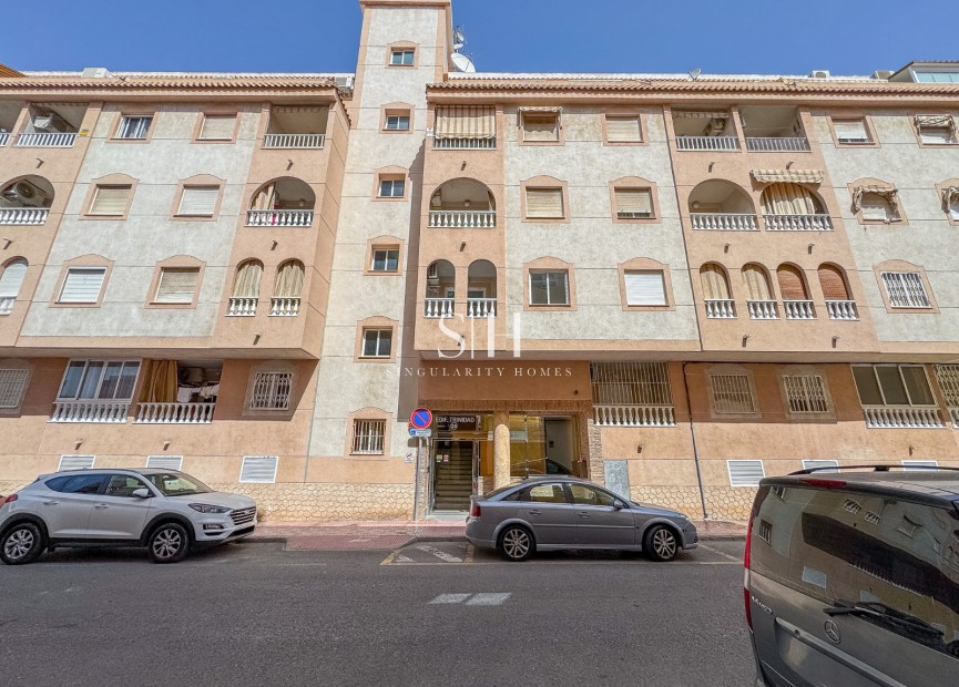 Resale - Apartment / flat - Torrevieja - El Molino