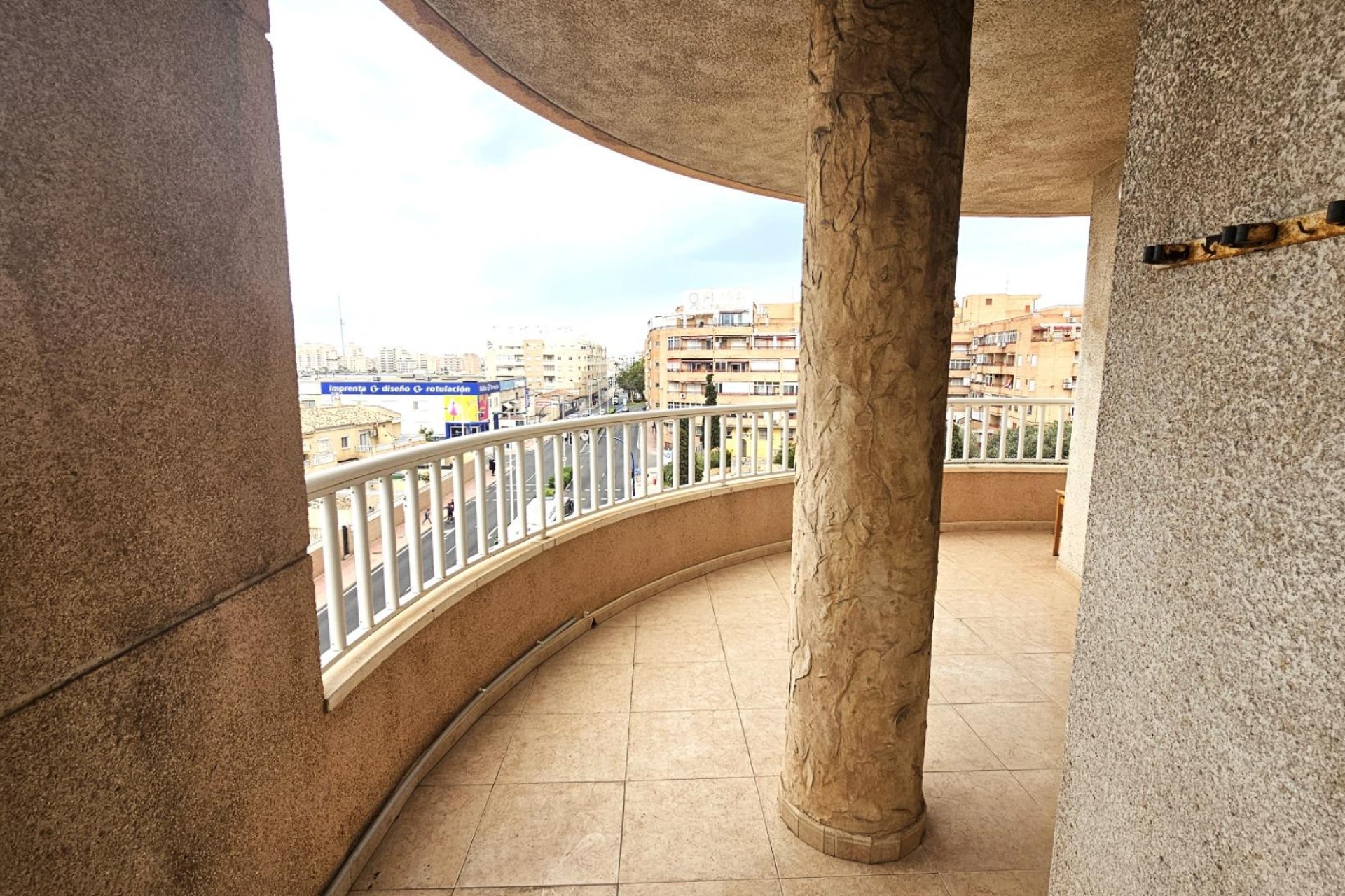 Resale - Apartment / flat - Torrevieja - El Molino