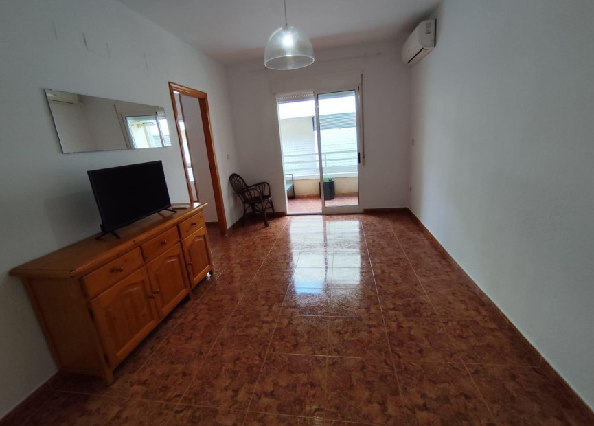 Resale - Apartment / flat - Torrevieja - Estacion De Autobuses