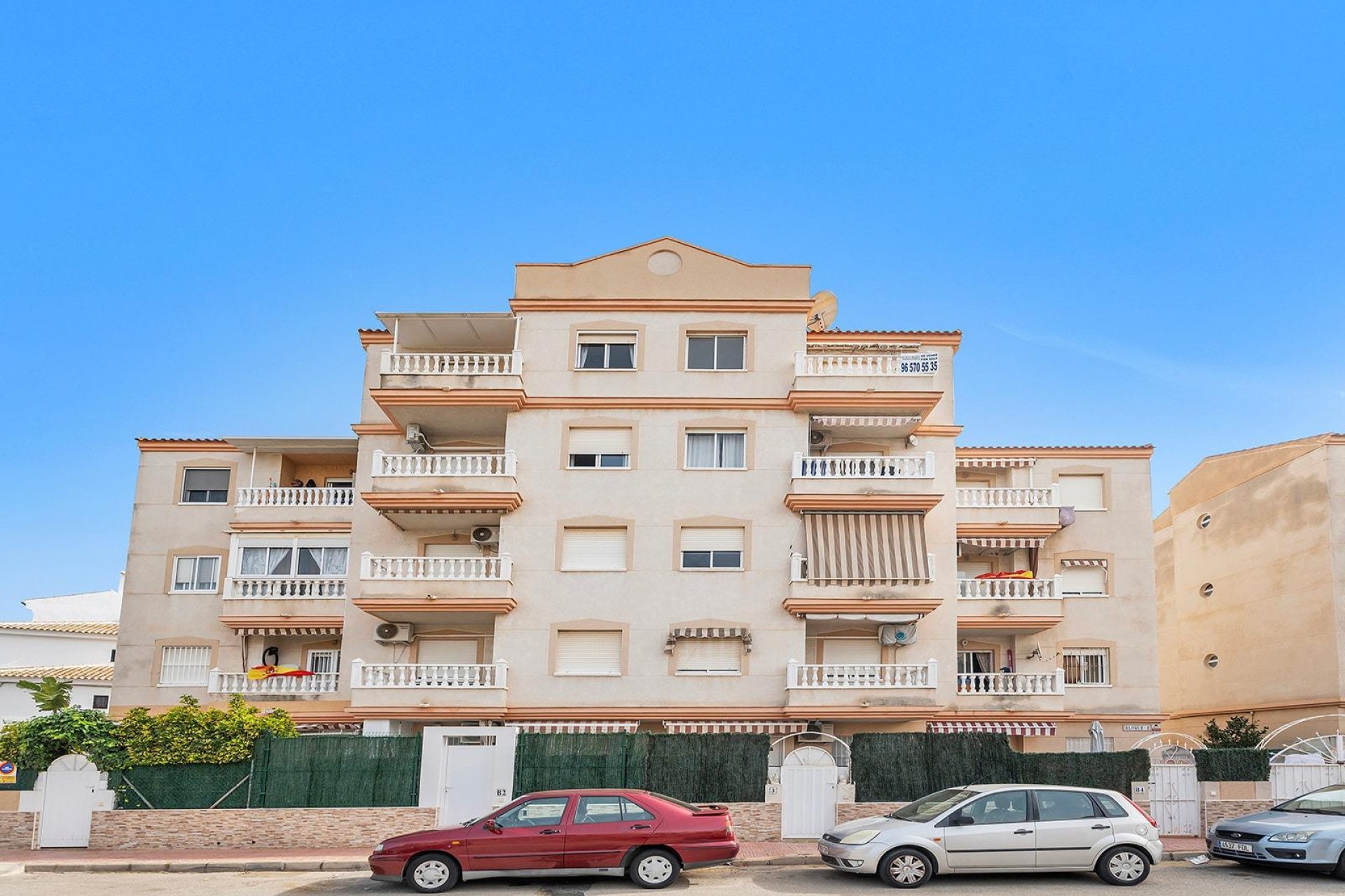 Resale - Apartment / flat - Torrevieja - Estacion De Autobuses