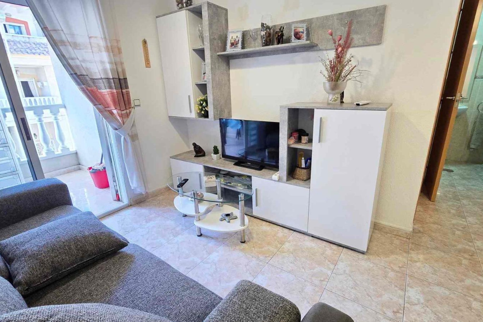 Resale - Apartment / flat - Torrevieja - Estacion De Autobuses