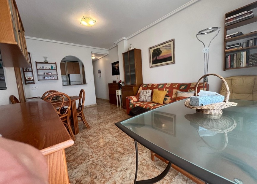 Resale - Apartment / flat - Torrevieja - Estacion De Autobuses