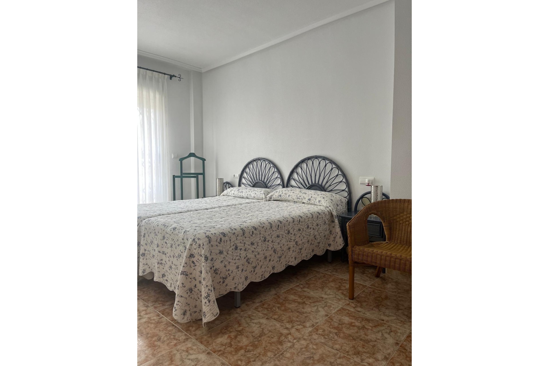 Resale - Apartment / flat - Torrevieja - Estacion De Autobuses