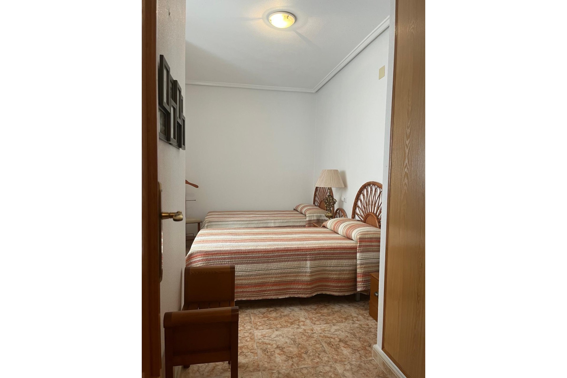 Resale - Apartment / flat - Torrevieja - Estacion De Autobuses