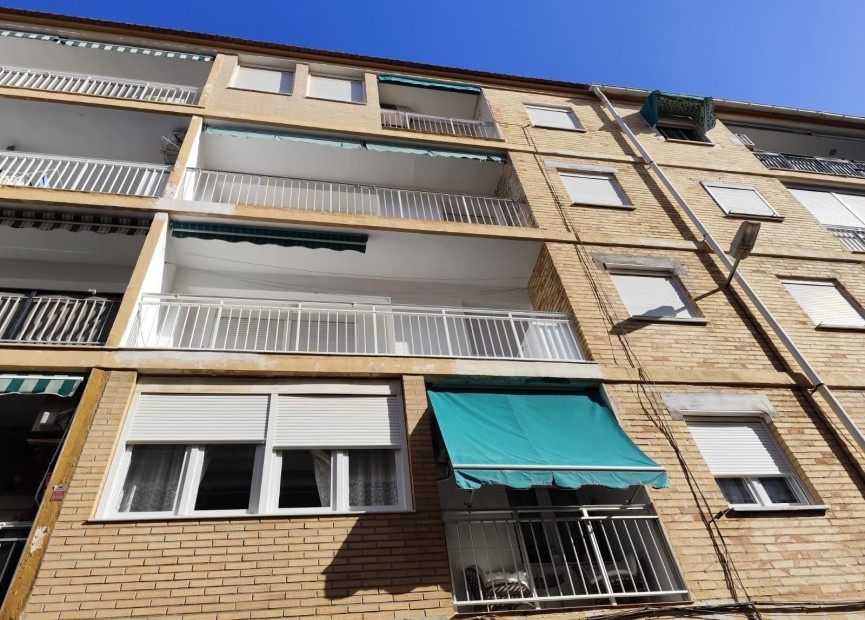 Resale - Apartment / flat - Torrevieja - Estacion De Autobuses