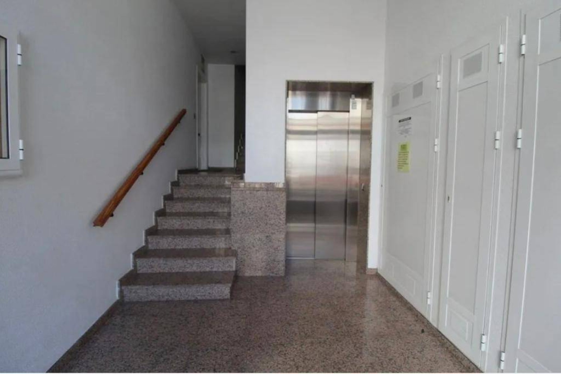 Resale - Apartment / flat - Torrevieja - Estacion De Autobuses