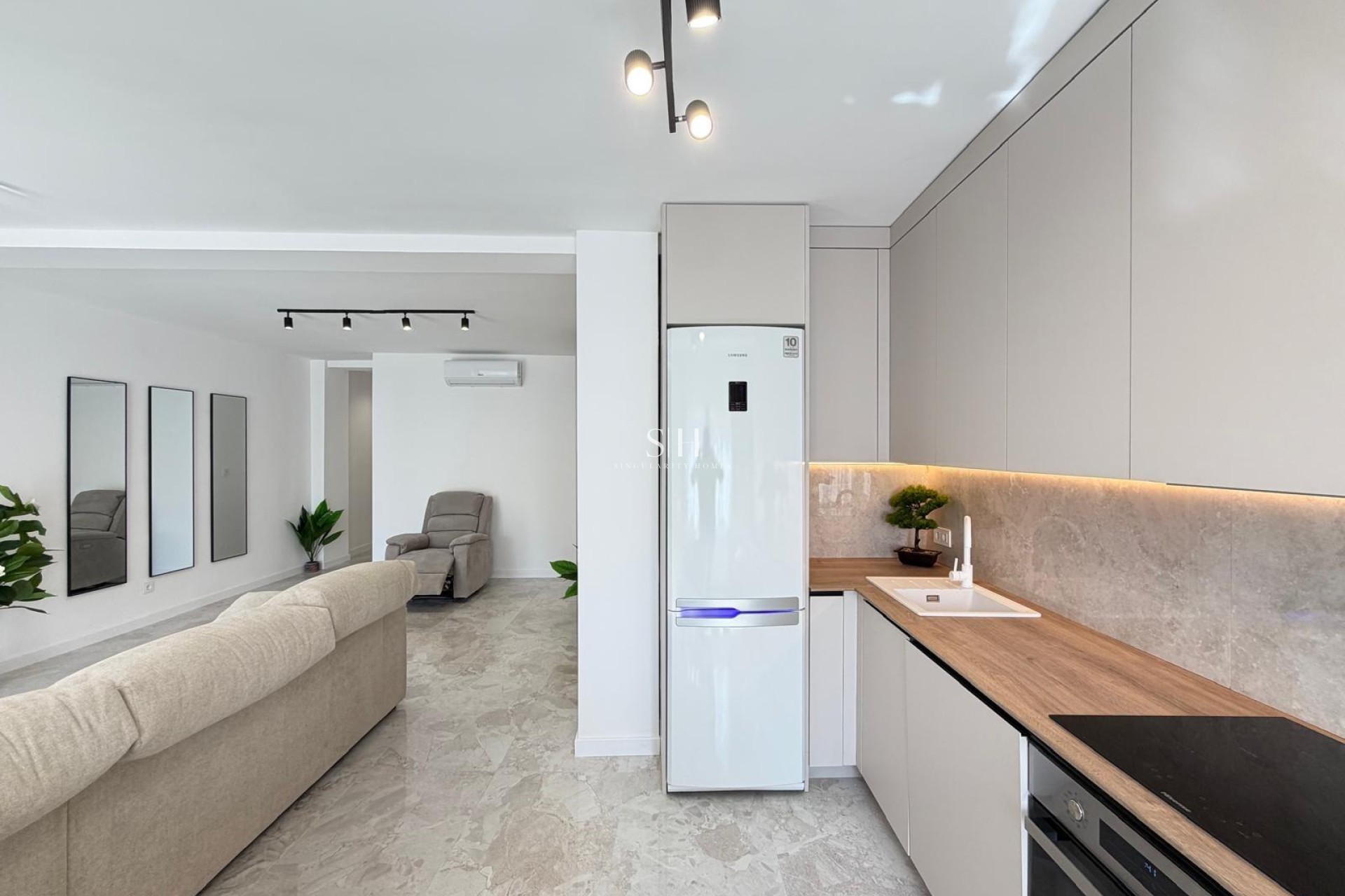 Resale - Apartment / flat - Torrevieja - Estacion De Autobuses