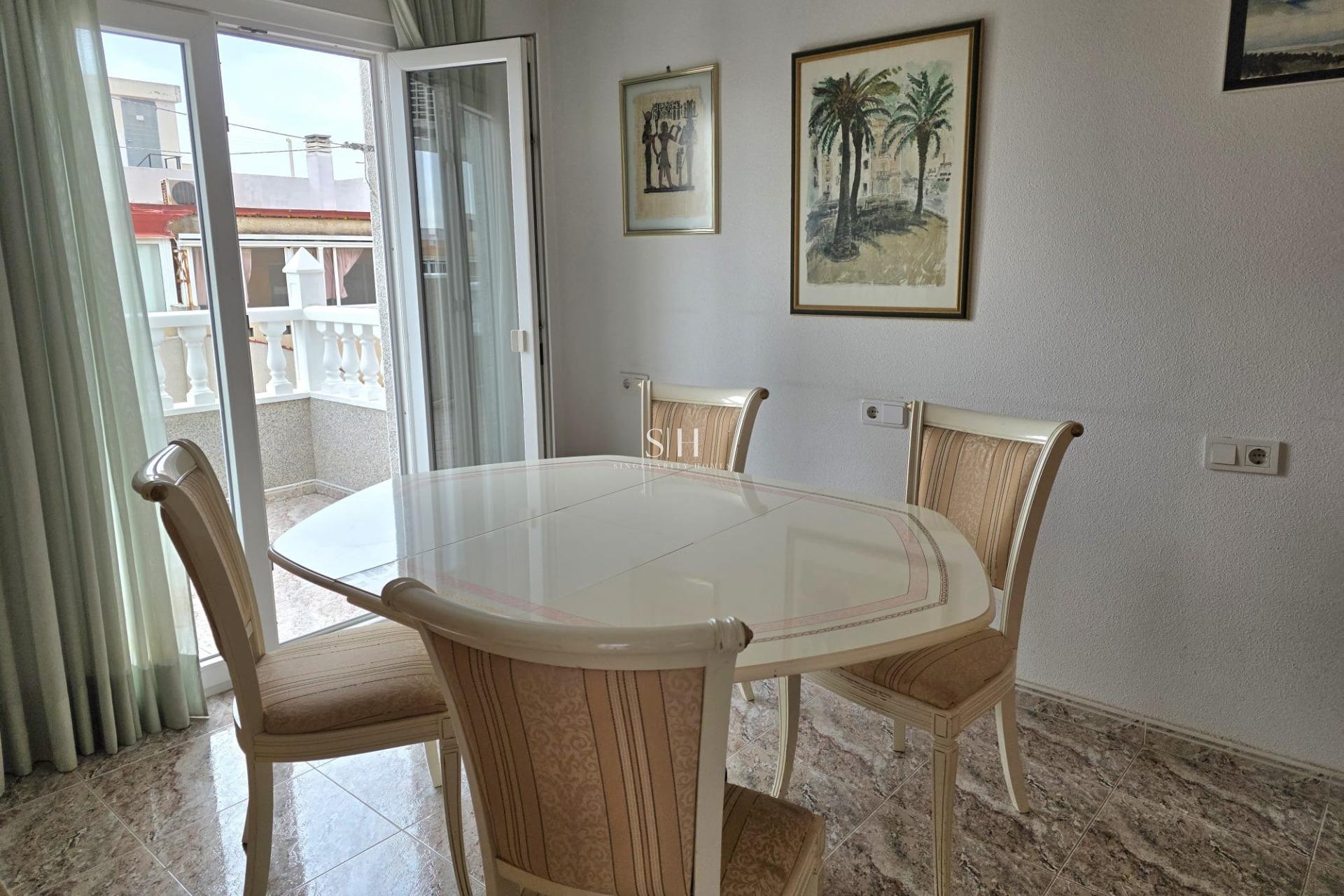 Resale - Apartment / flat - Torrevieja - Estacion De Autobuses