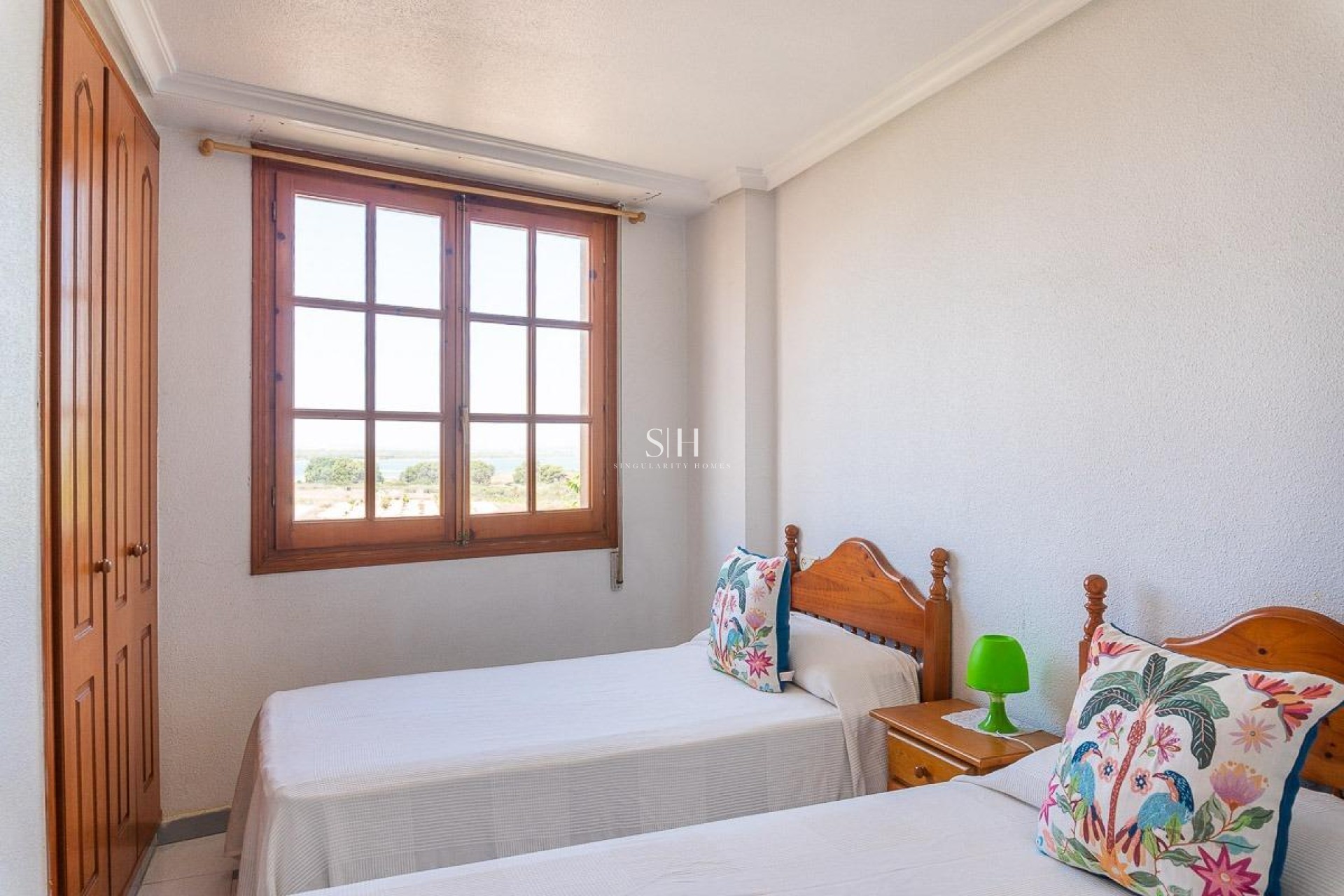 Resale - Apartment / flat - Torrevieja - La Mata pueblo