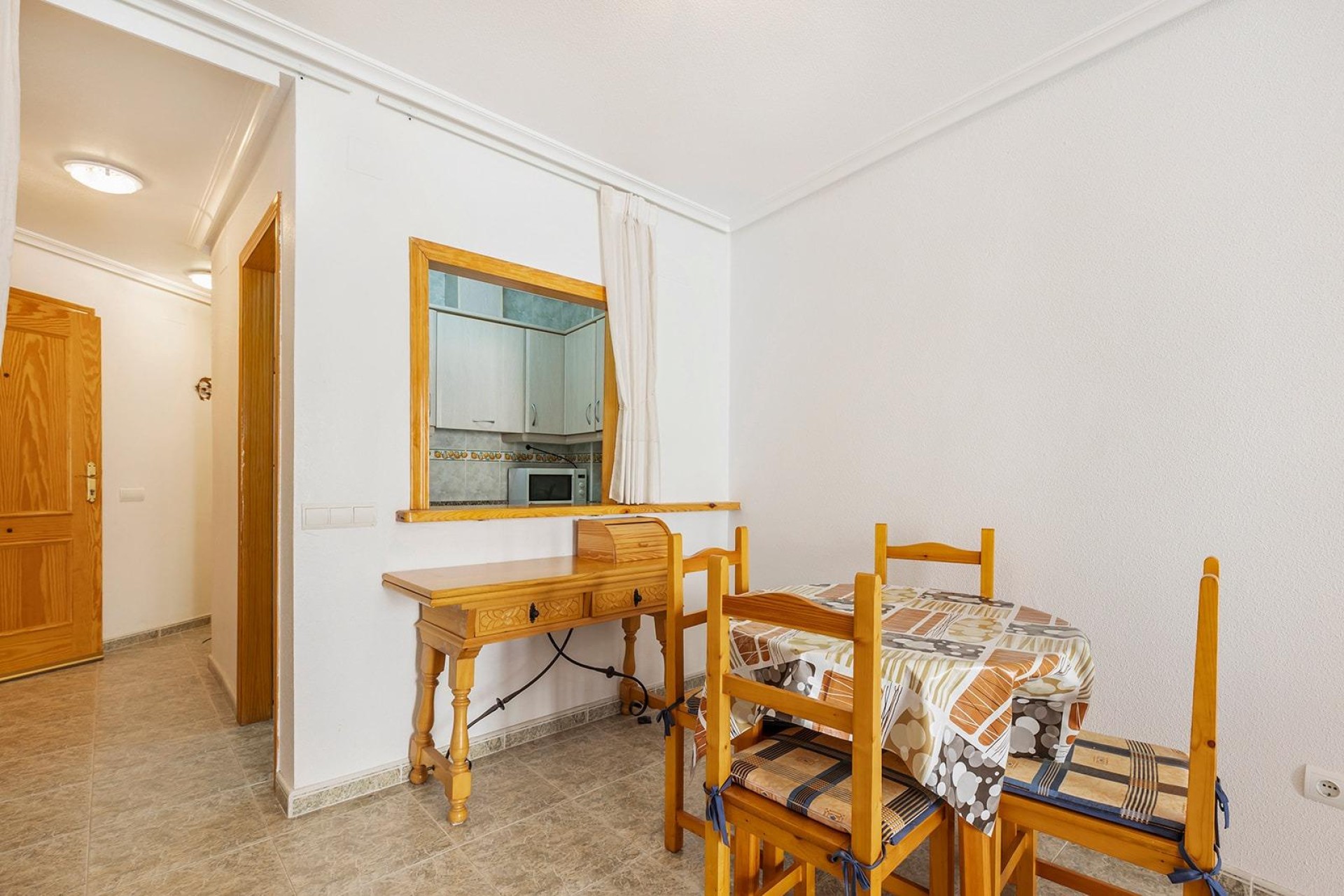 Resale - Apartment / flat - Torrevieja - La Mata Pueblo