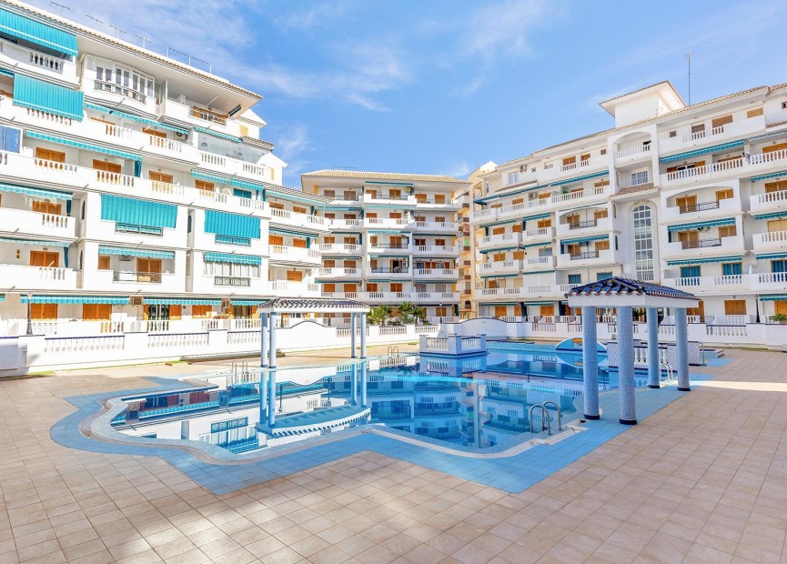 Resale - Apartment / flat - Torrevieja - La Mata