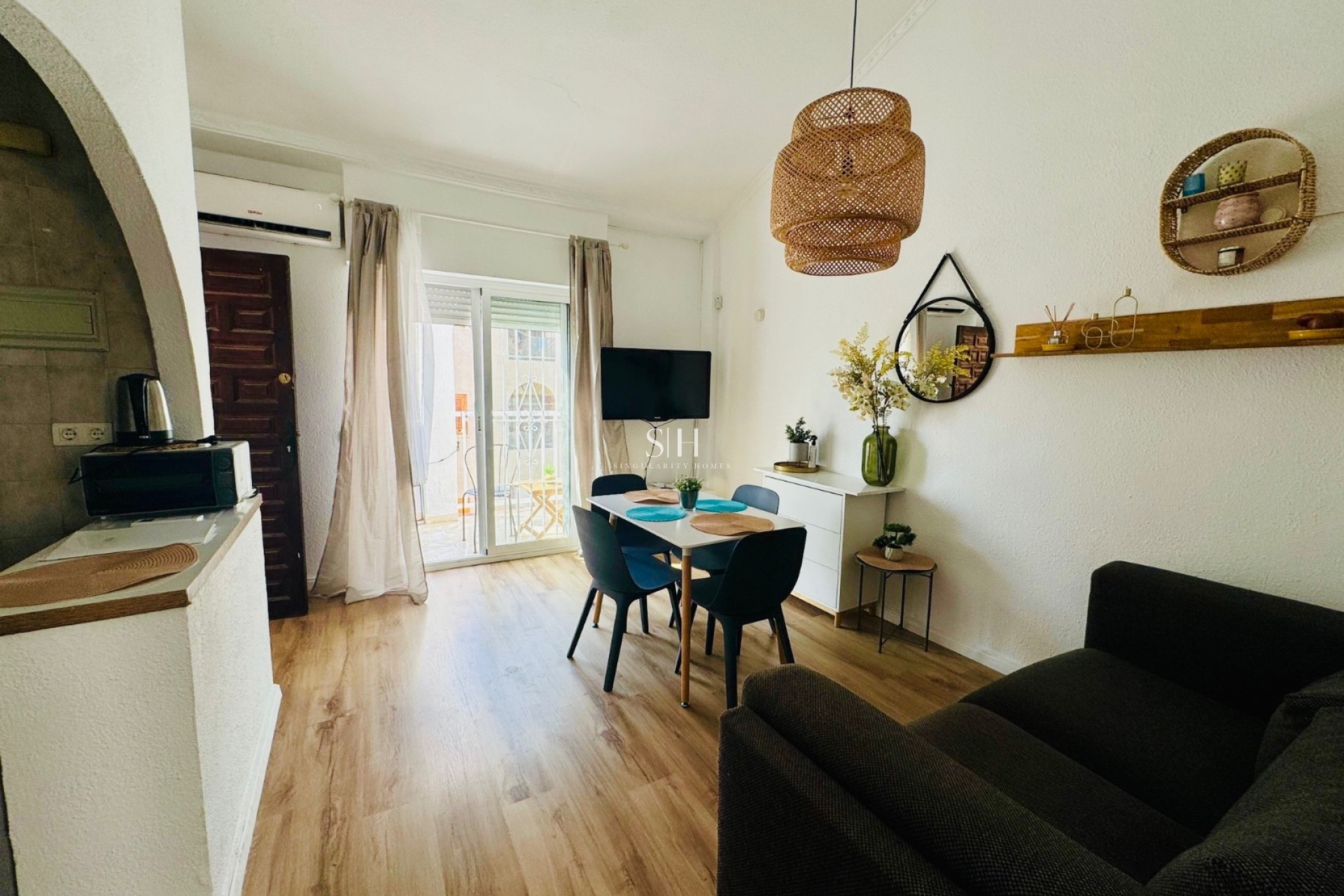 Resale - Apartment / flat - Torrevieja - La Mata