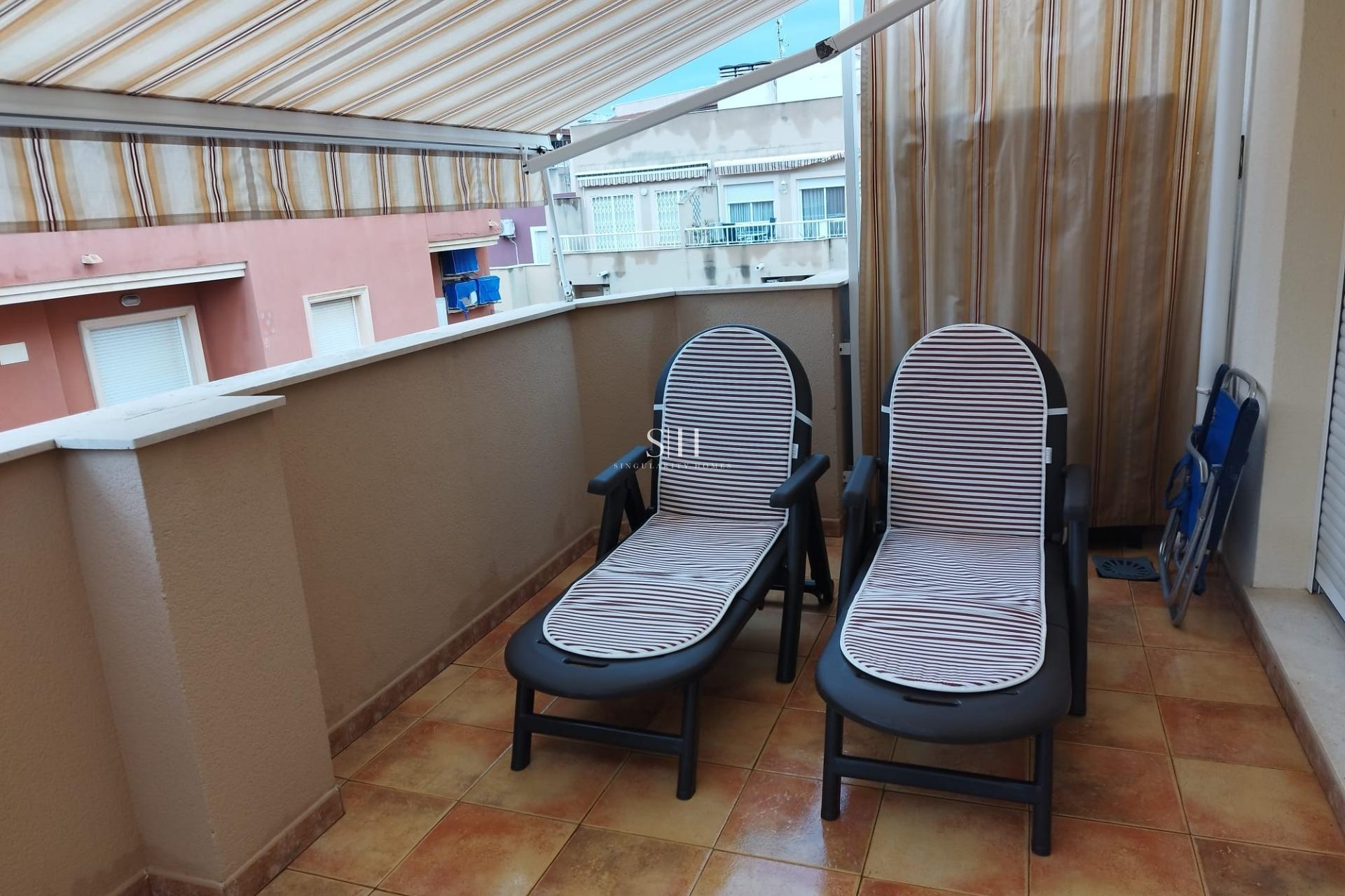 Resale - Apartment / flat - Torrevieja - La Mata