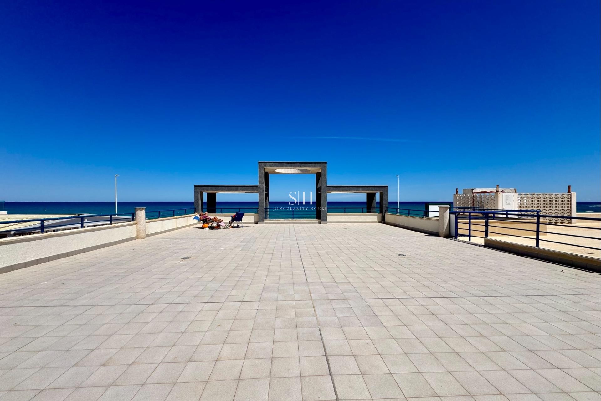 Resale - Apartment / flat - Torrevieja - La Mata