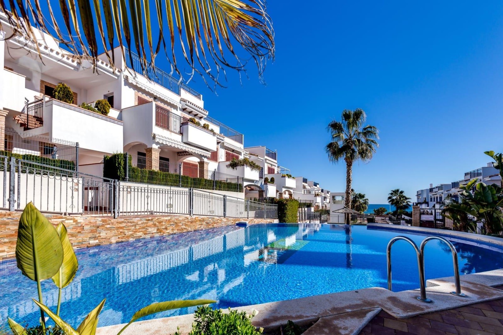 Resale - Apartment / flat - Torrevieja - La Mata