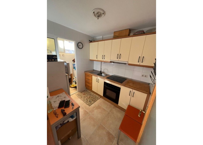 Resale - Apartment / flat - Torrevieja - La veleta