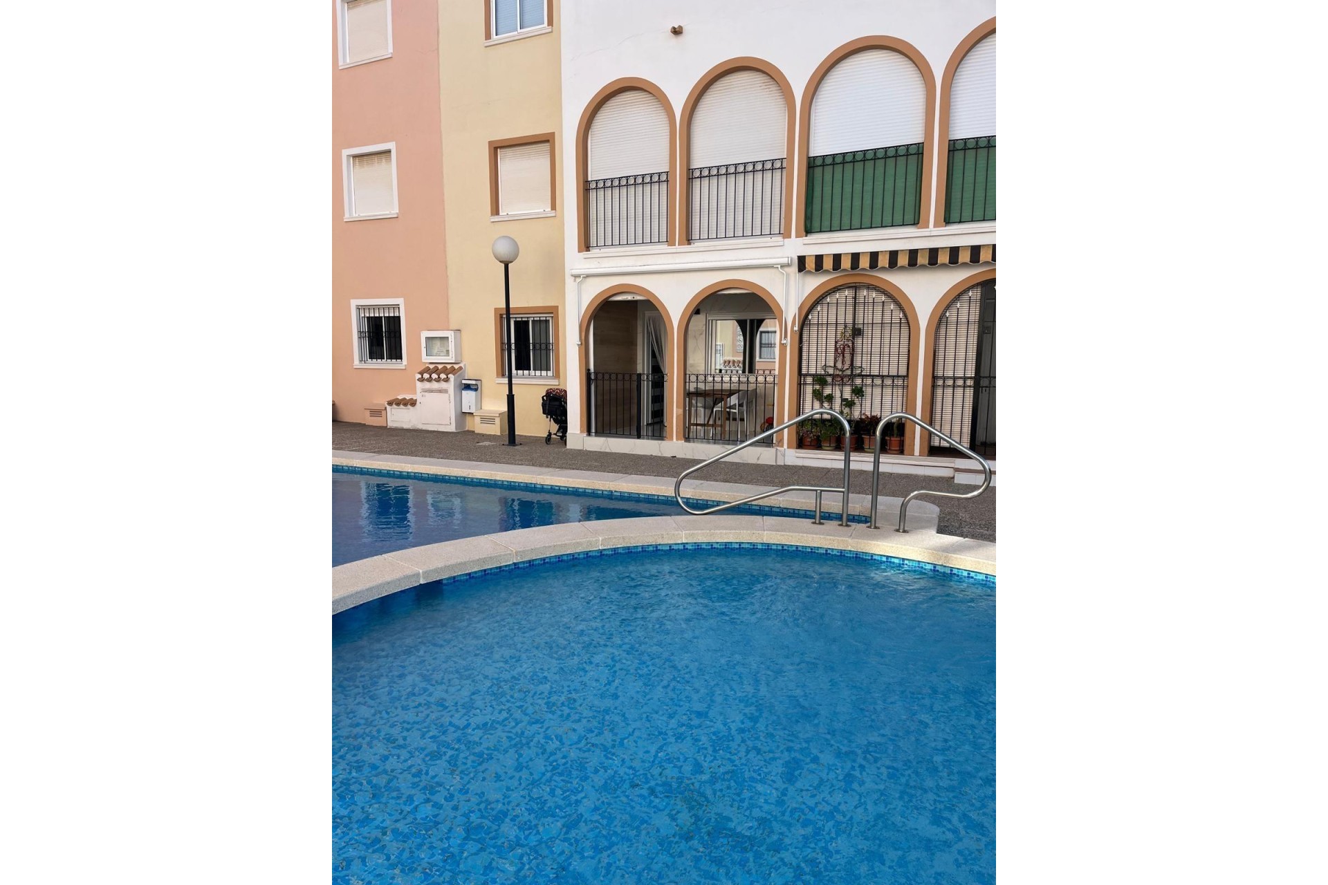 Resale - Apartment / flat - Torrevieja - La veleta