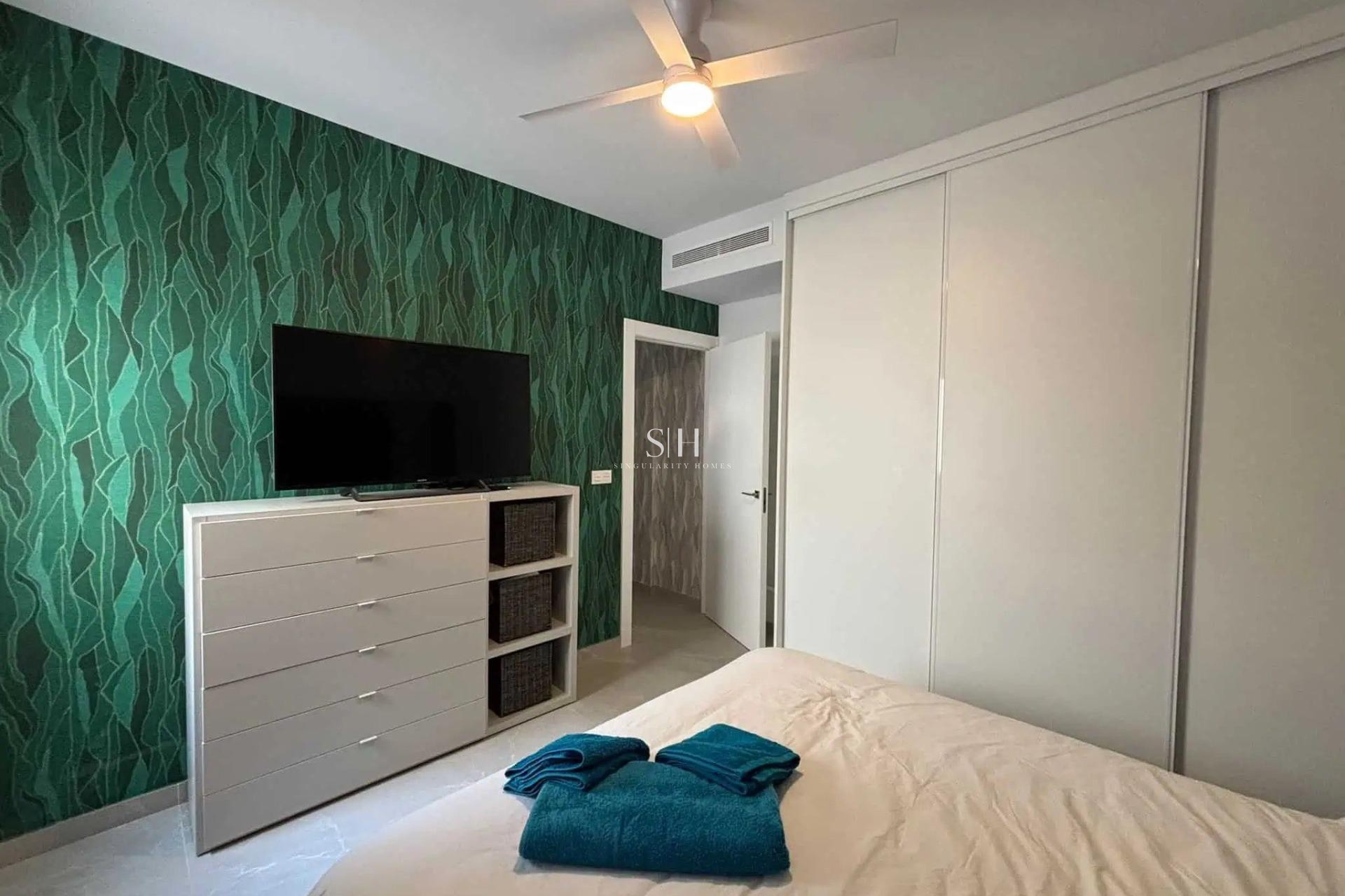 Resale - Apartment / flat - Torrevieja - Las Piscinas Naturales