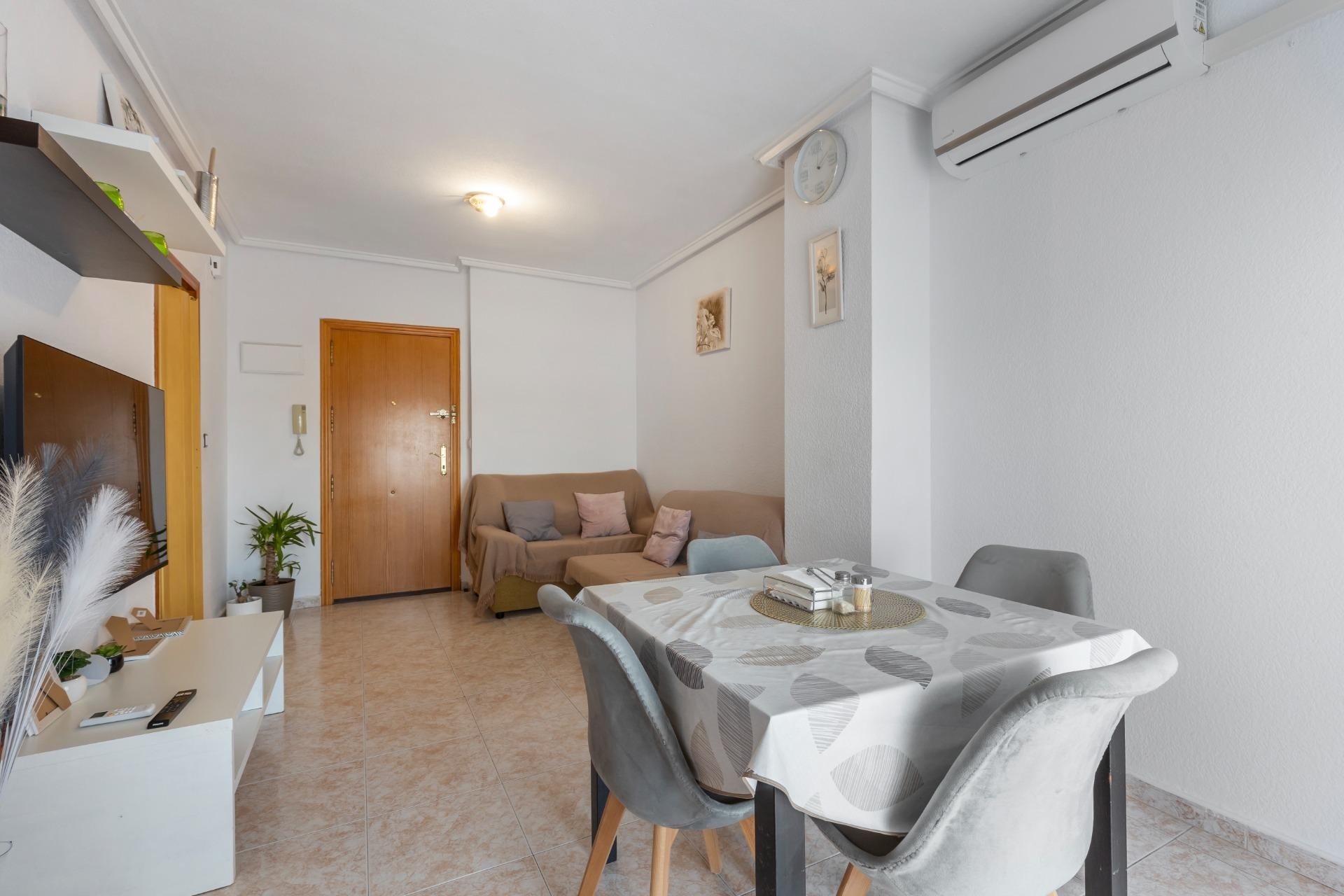 Resale - Apartment / flat - Torrevieja - Nueva Torrevieja