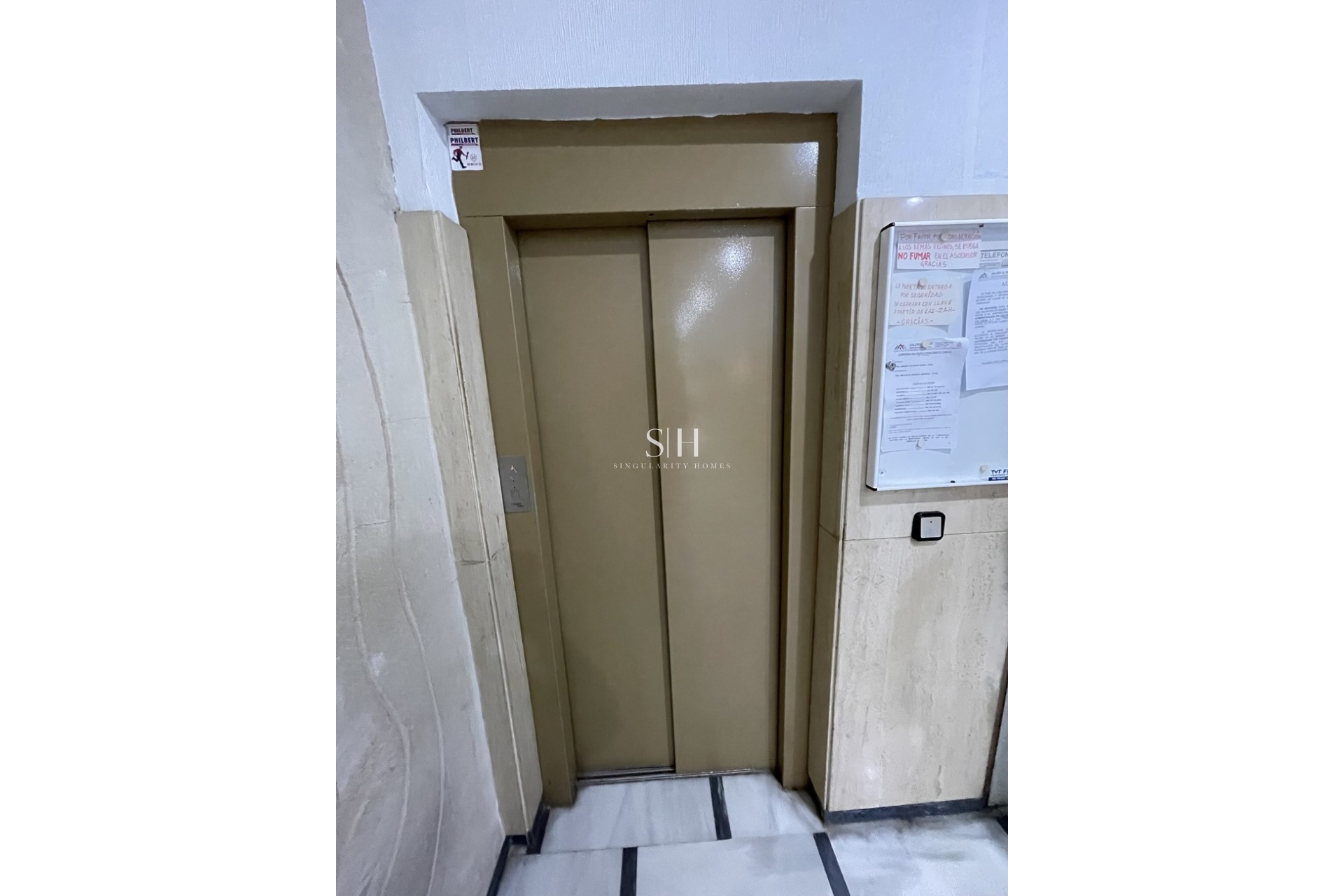 Resale - Apartment / flat - Torrevieja - Playa de cura