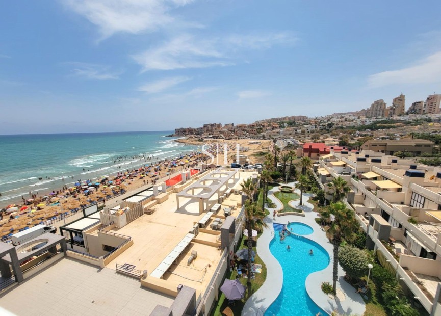 Resale - Apartment / flat - Torrevieja - Playa De La Mata