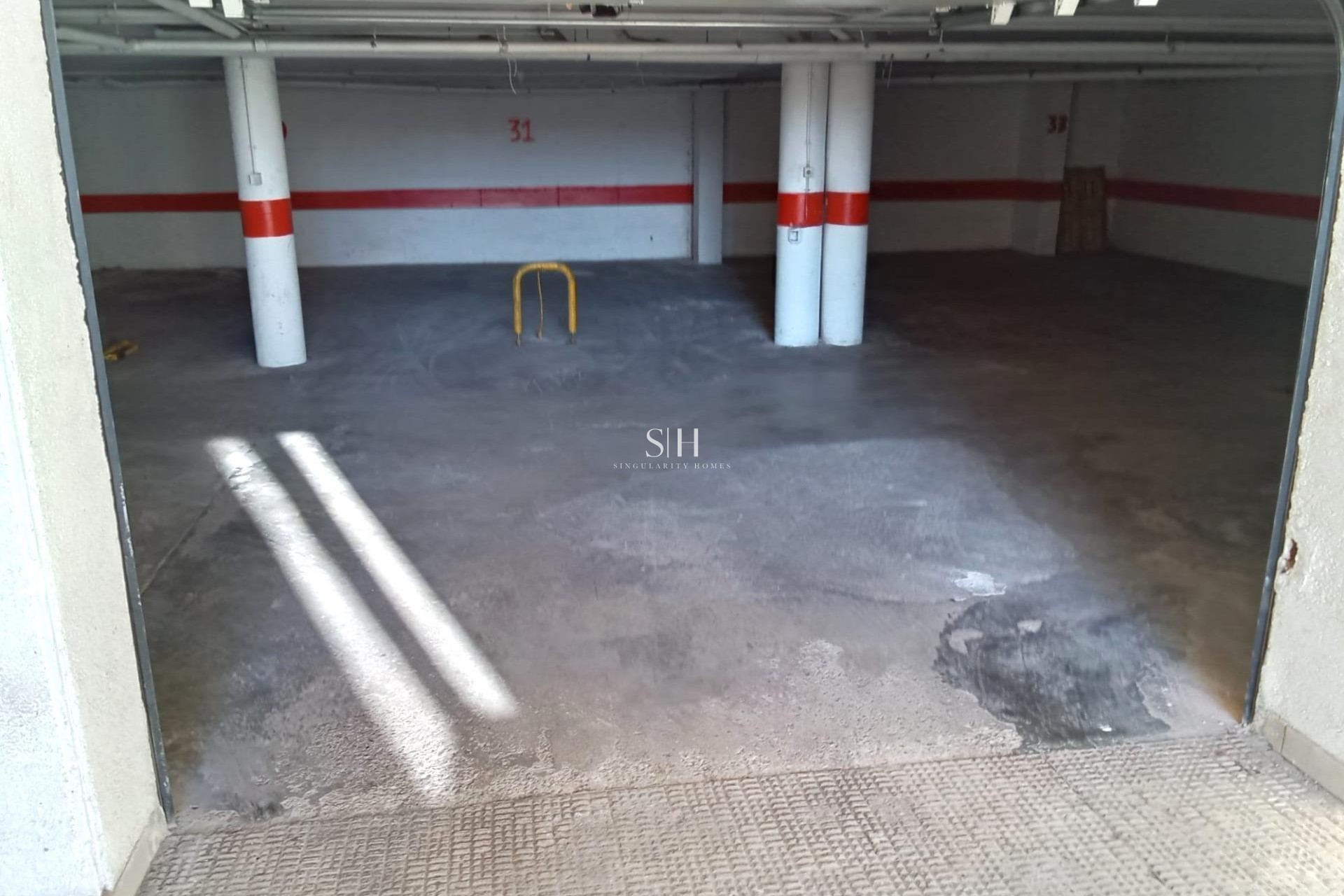 Resale - Apartment / flat - Torrevieja - Playa De La Mata