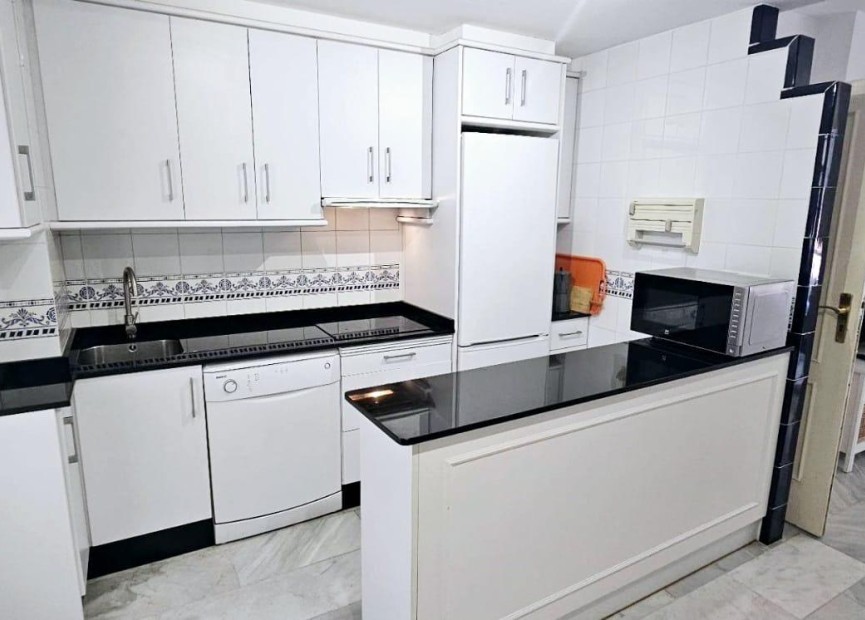 Resale - Apartment / flat - Torrevieja - Playa de los Locos