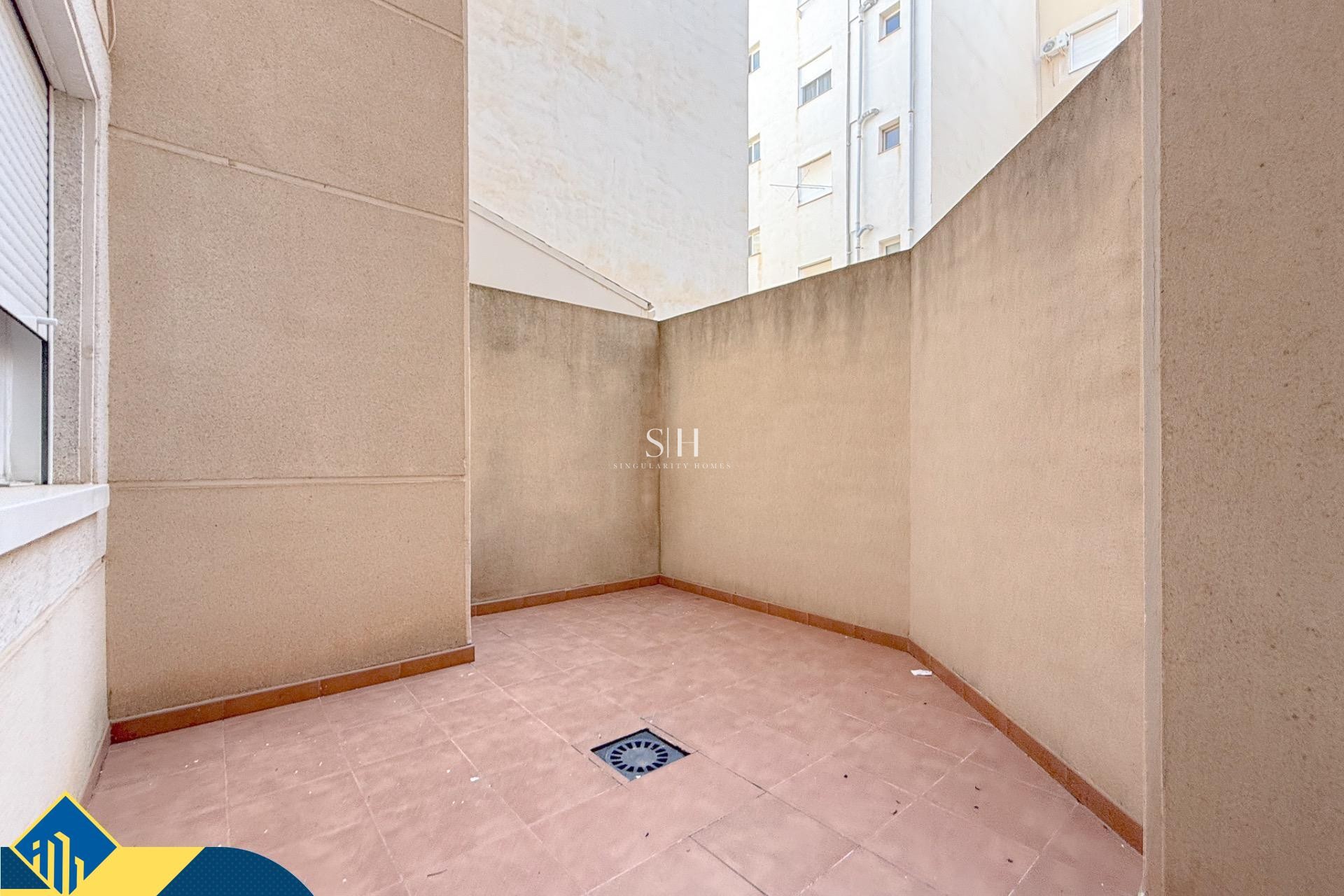 Resale - Apartment / flat - Torrevieja - Playa de los locos