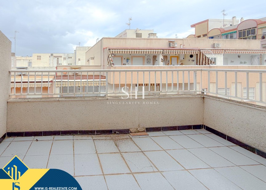 Resale - Apartment / flat - Torrevieja - Playa de los locos