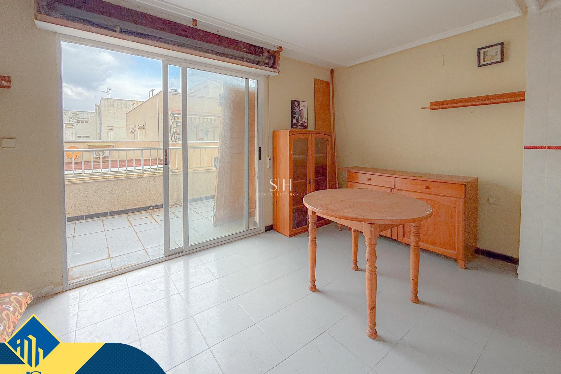 Resale - Apartment / flat - Torrevieja - Playa de los locos