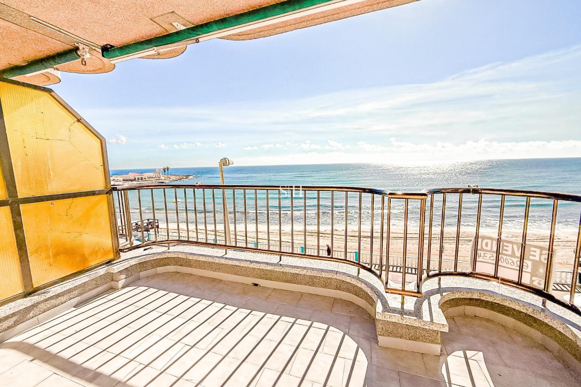 Resale - Apartment / flat - Torrevieja - Playa de los locos