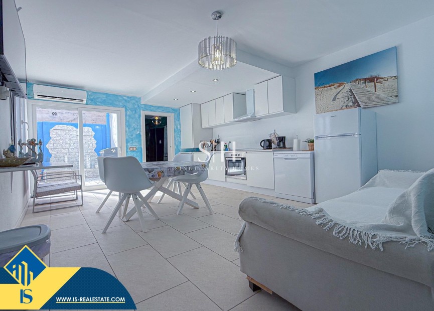 Resale - Apartment / flat - Torrevieja - Playa de los locos