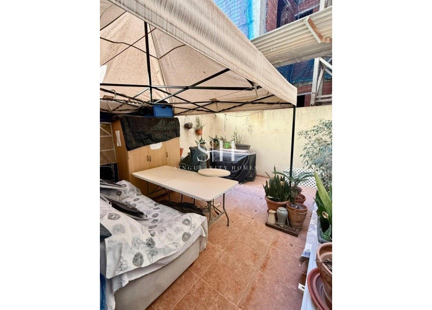 Resale - Apartment / flat - Torrevieja - Playa de los locos