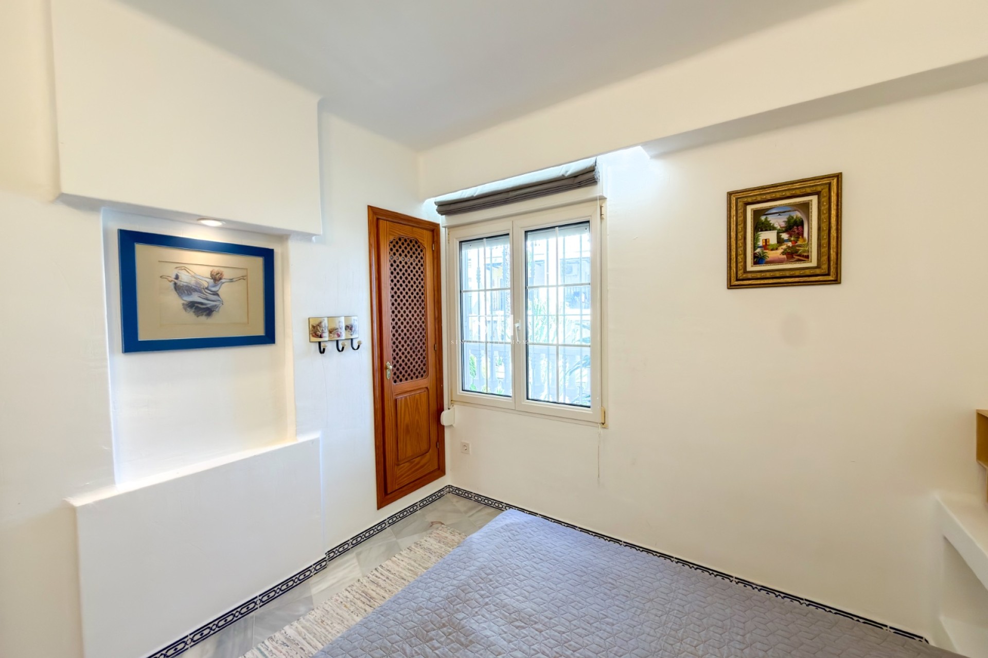 Resale - Apartment / flat - Torrevieja - Playa de los Locos
