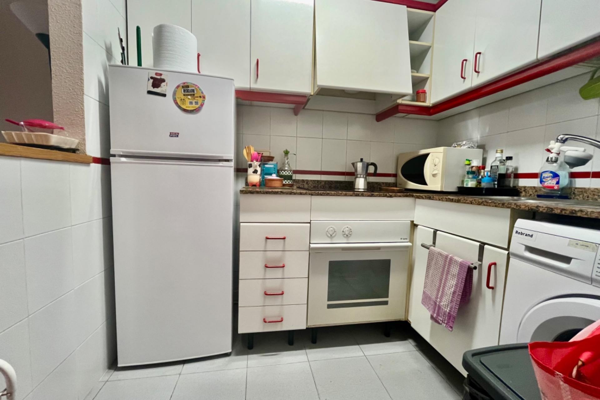 Resale - Apartment / flat - Torrevieja - Playa de los Locos