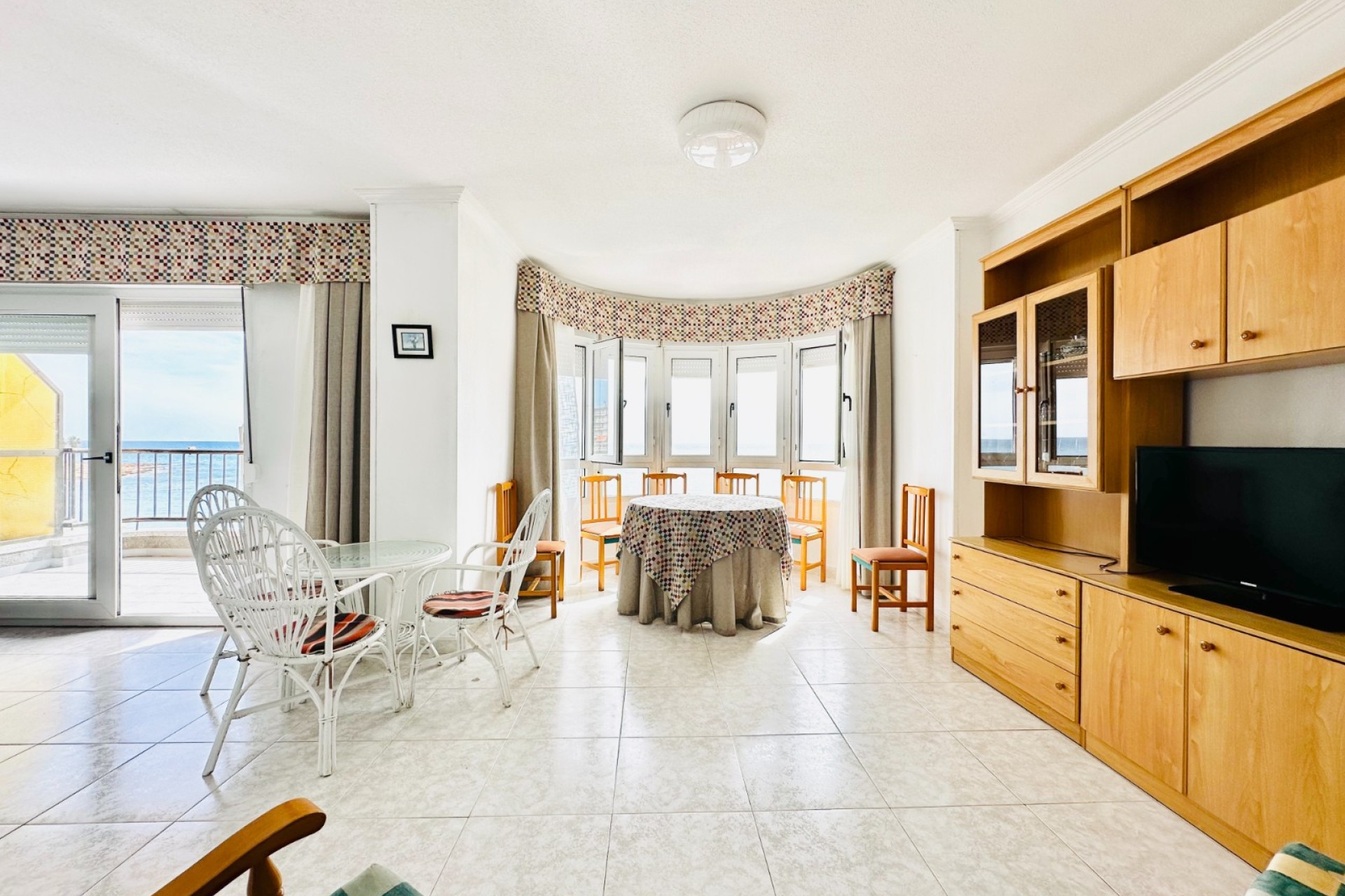 Resale - Apartment / flat - Torrevieja - Playa de los Locos