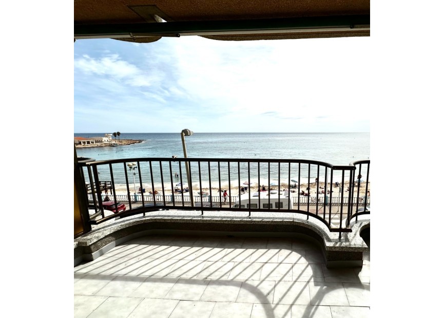 Resale - Apartment / flat - Torrevieja - Playa de los Locos