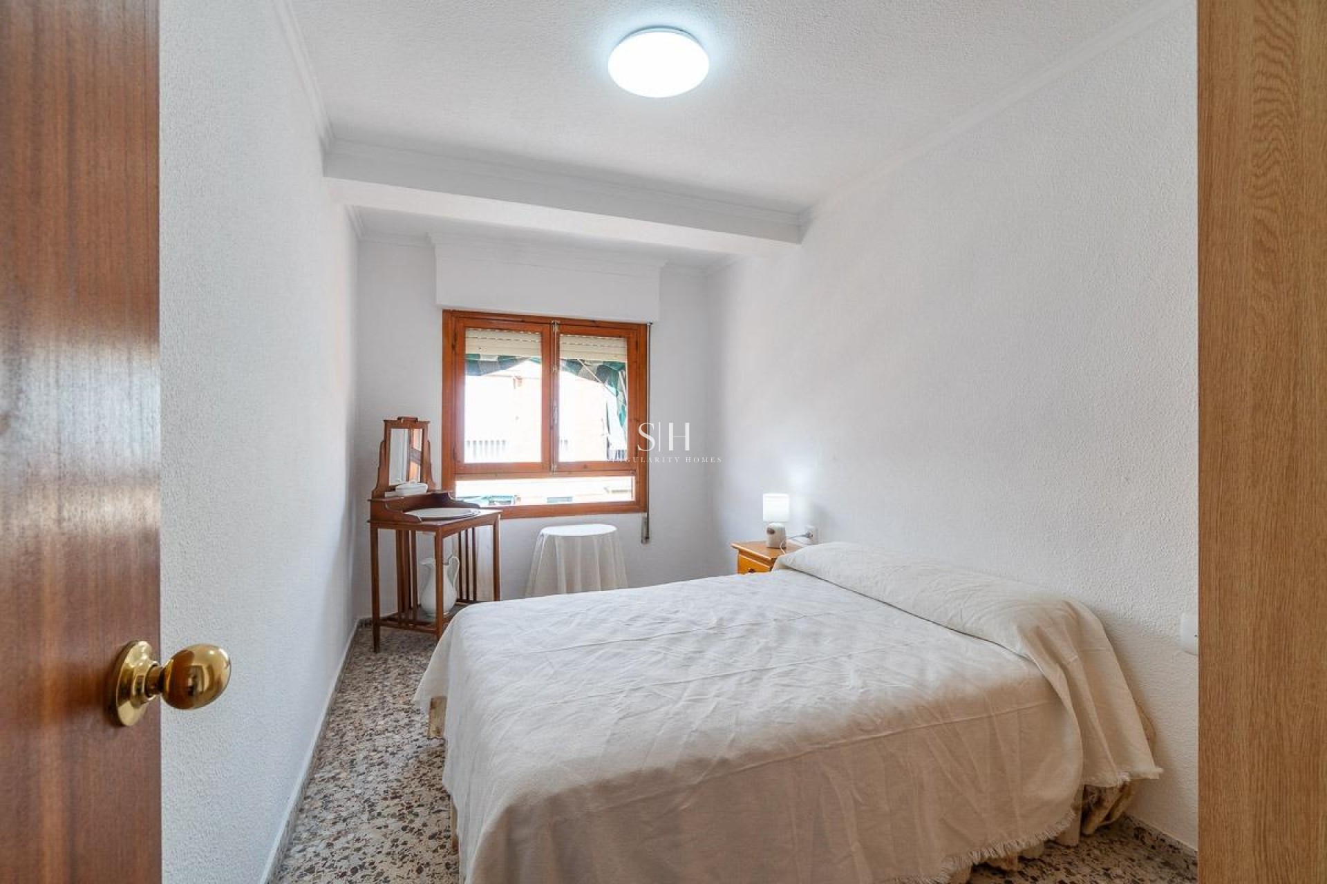 Resale - Apartment / flat - Torrevieja - Playa de los Naufragos