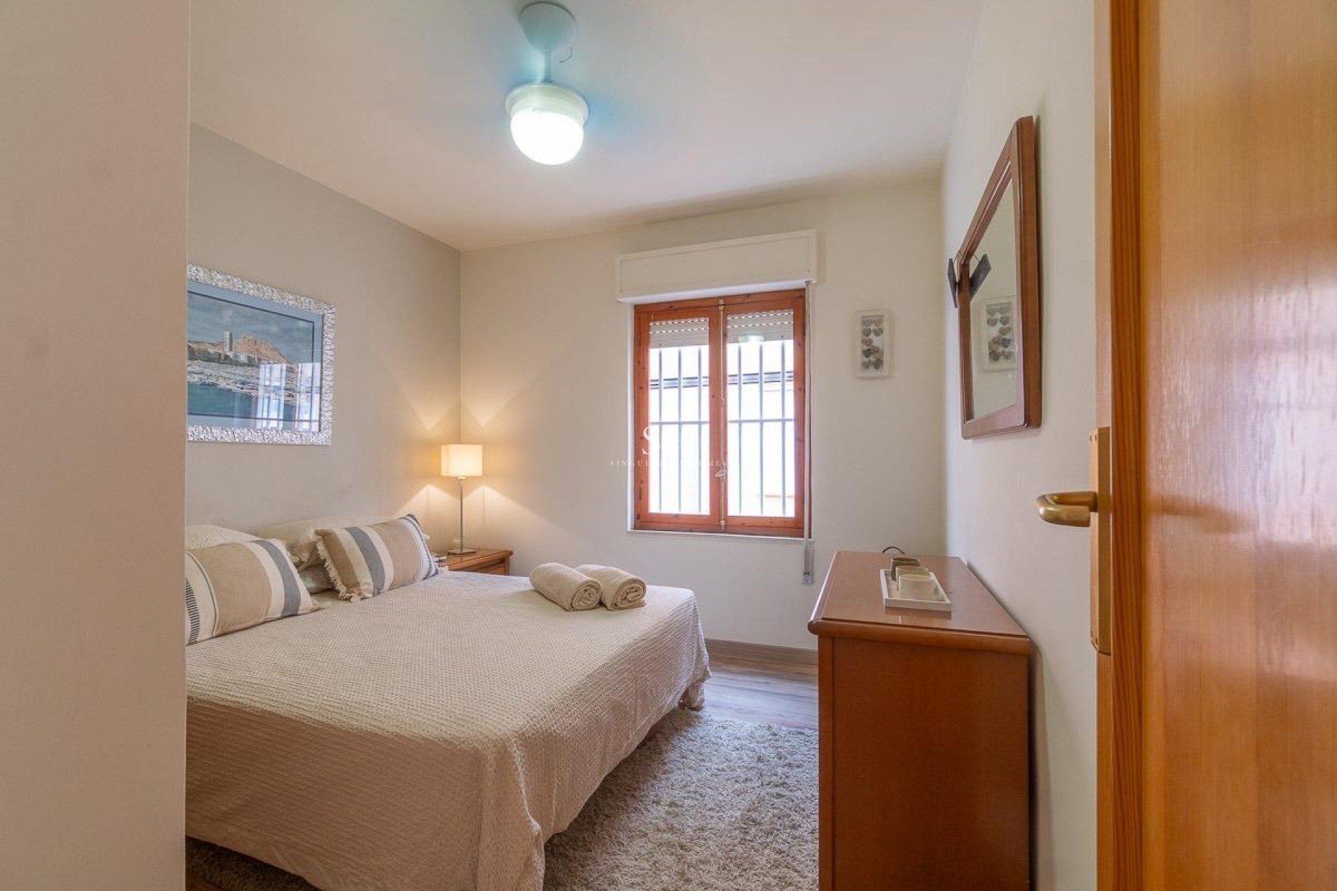 Resale - Apartment / flat - Torrevieja - Playa de los Naufragos