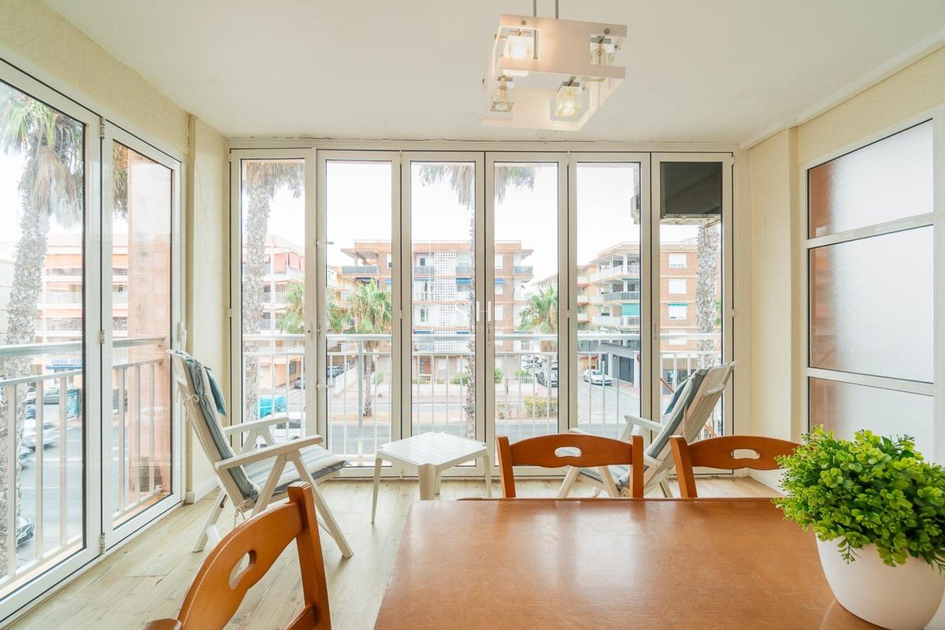 Resale - Apartment / flat - Torrevieja - Playa de los Naufragos